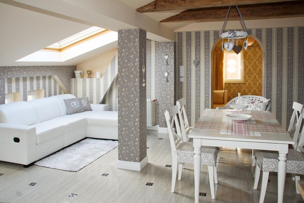 אוסטקה Apartamenty Boutique מראה חיצוני תמונה